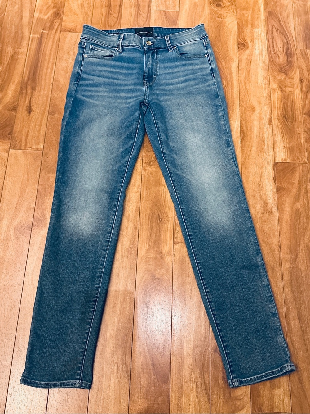 WHBM Straight Leg Slim Mid Rise Women's Jeans Size 6